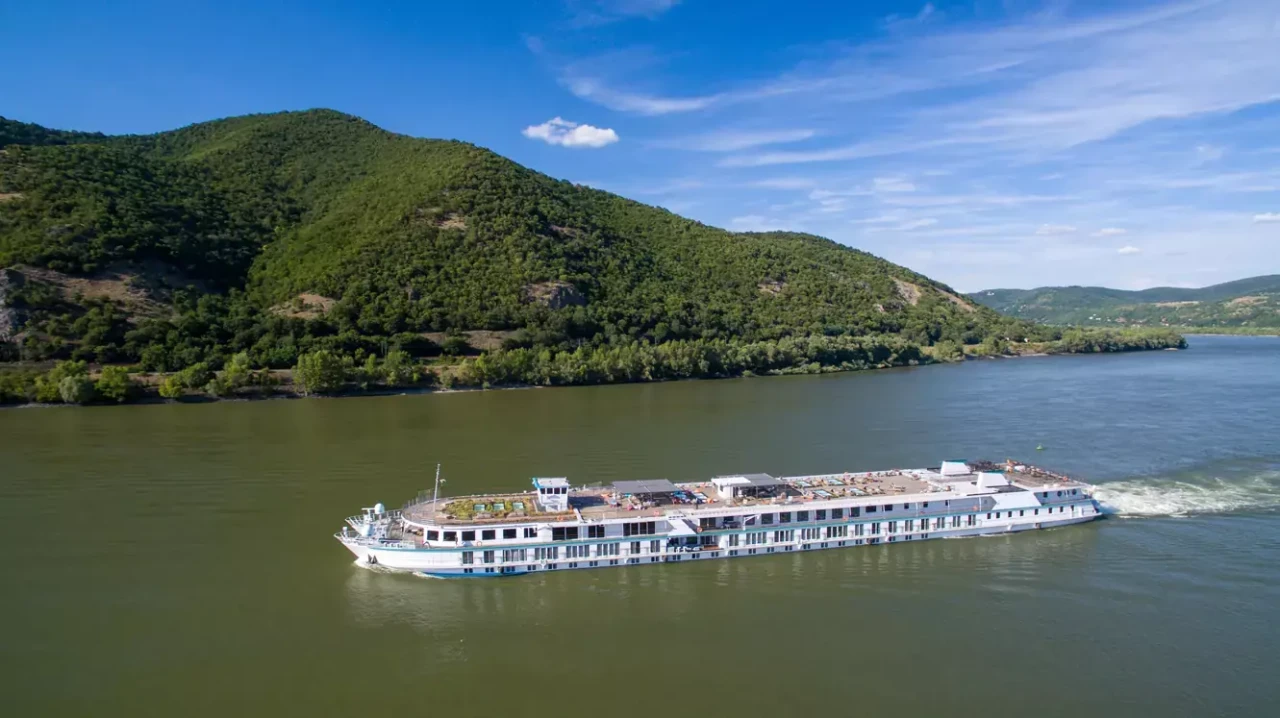 Riverside Luxury Cruises