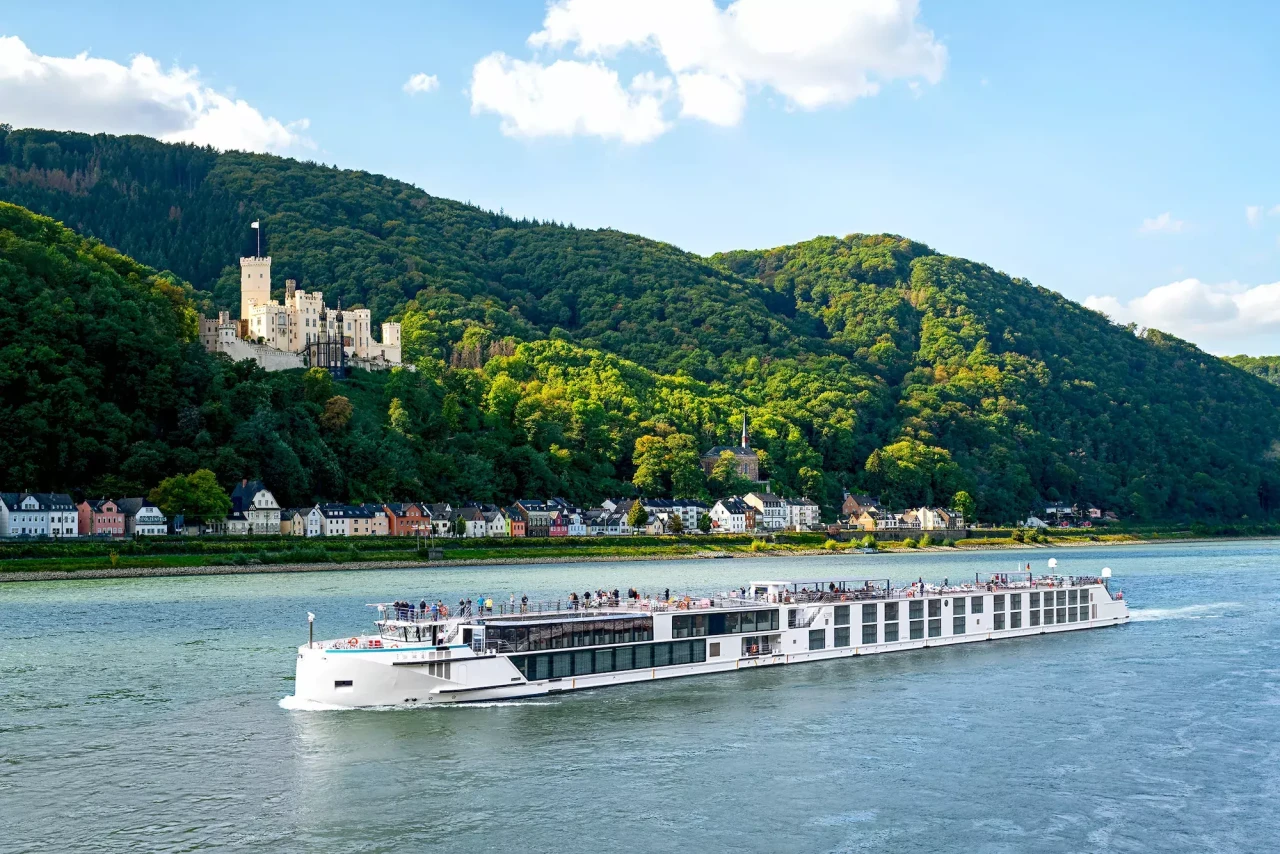 Luxury Cruise on the Riverside Ravel | Riverside Luxury Cruises